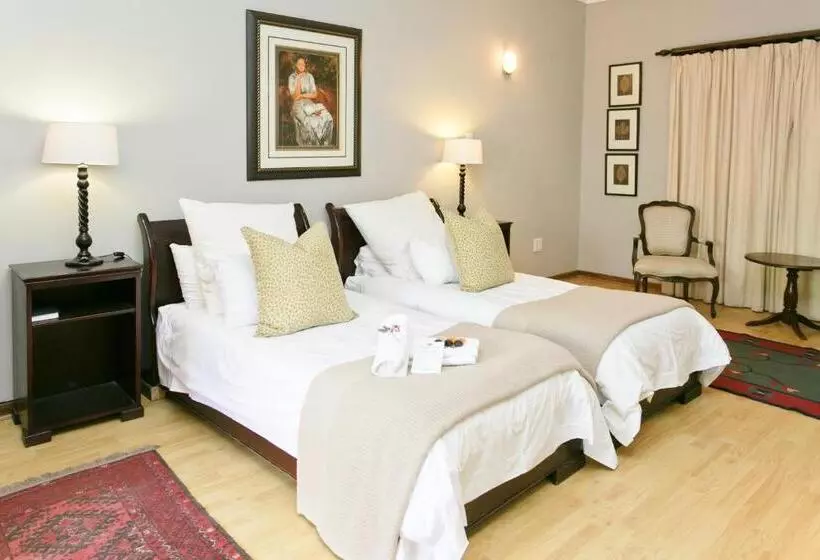ペンション Beaufort Manor Country Lodge
