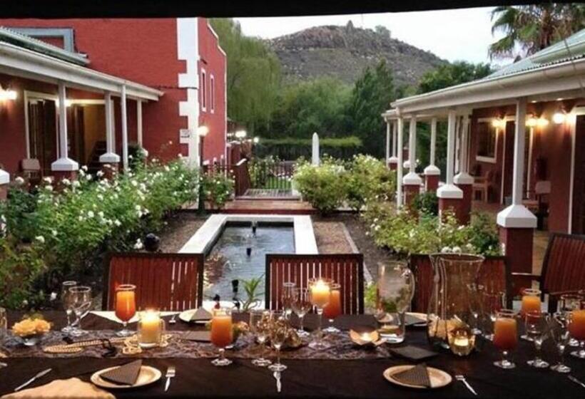 Пансион Beaufort Manor Country Lodge