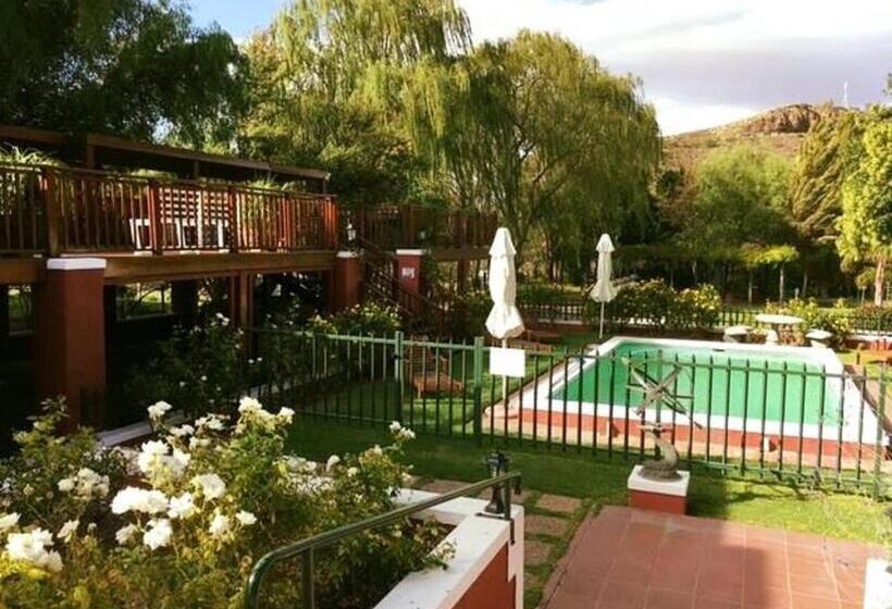 Пансион Beaufort Manor Country Lodge