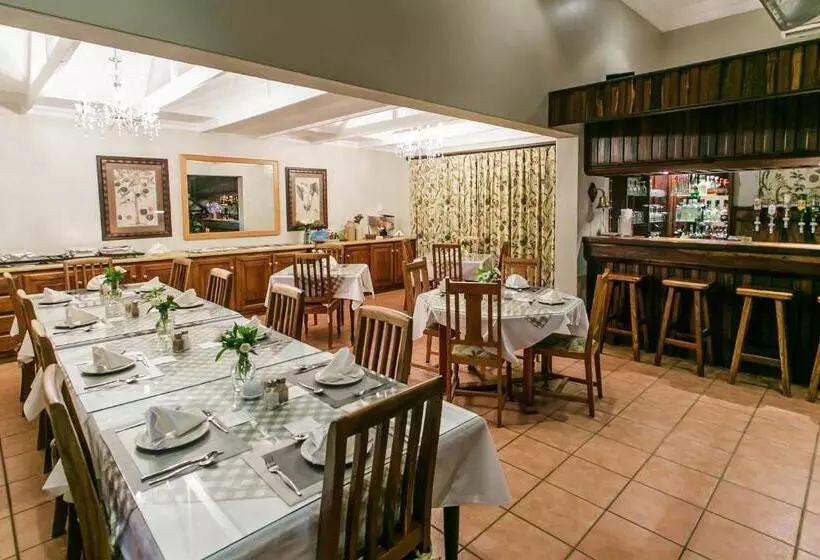 ペンション Beaufort Manor Country Lodge