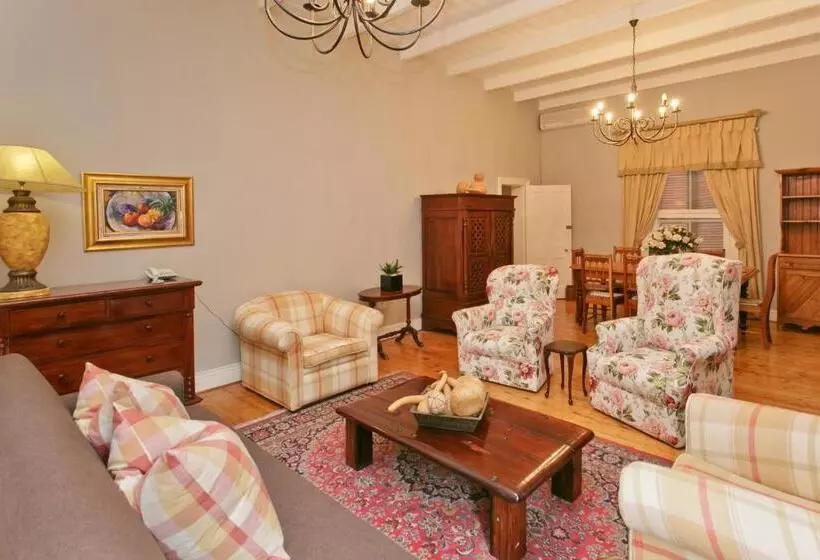 ペンション Beaufort Manor Country Lodge