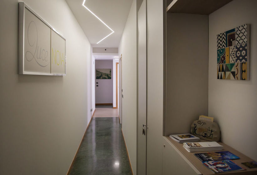 פנסיון Lucenova Suite Guest House