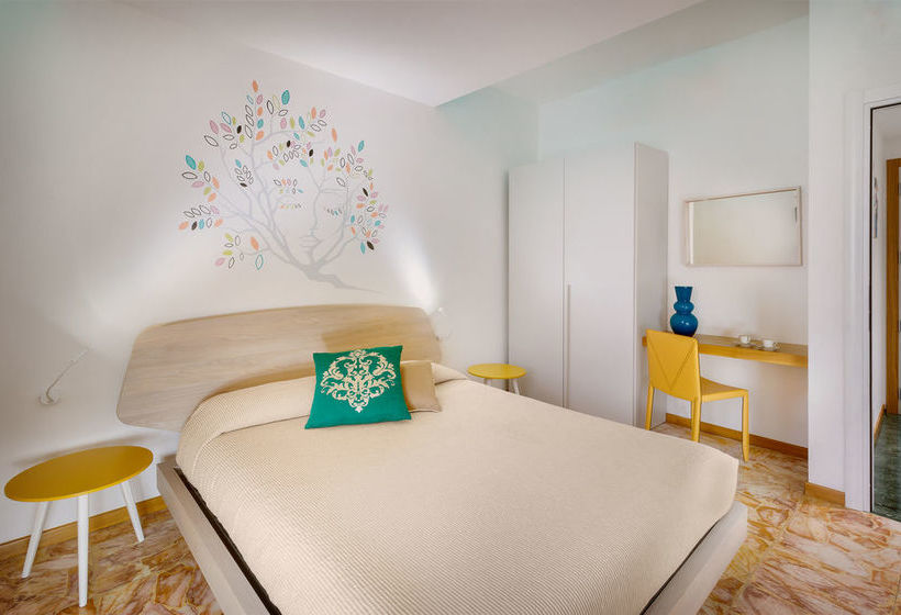 פנסיון Lucenova Suite Guest House