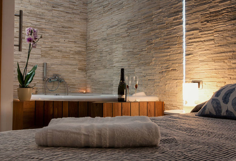 פנסיון Lucenova Suite Guest House