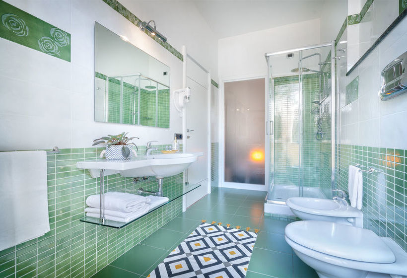 פנסיון Lucenova Suite Guest House