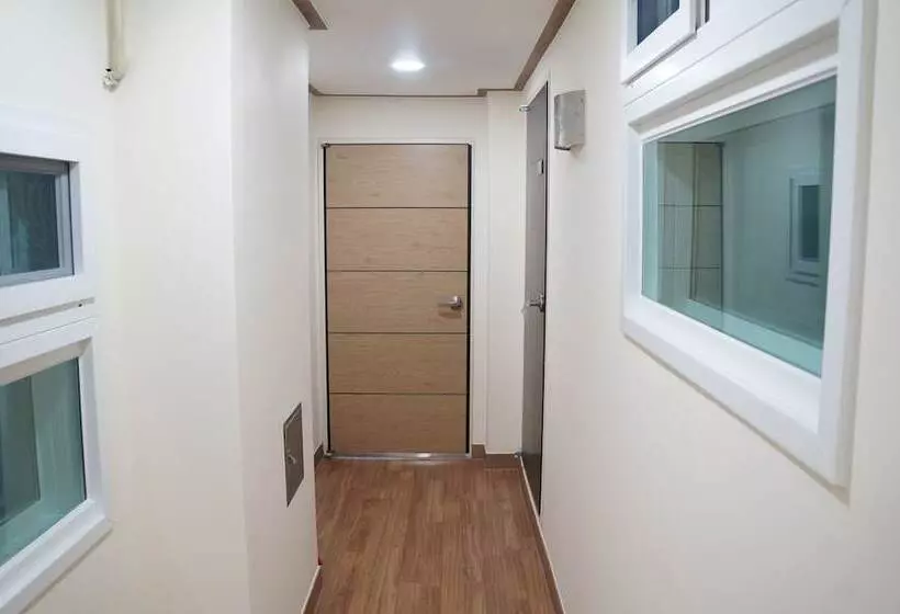 ペンション Namsan Gil House