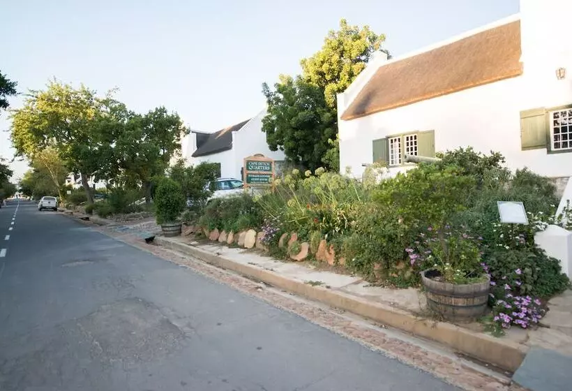 ペンション Tulbagh Country Guest House   Cape Dutch Quarters