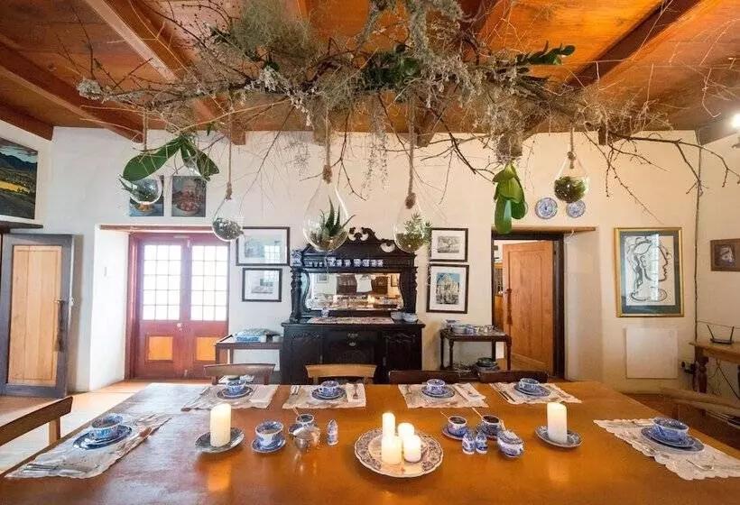 ペンション Tulbagh Country Guest House   Cape Dutch Quarters