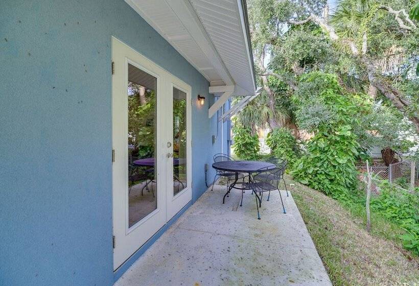 2 Story Cape Canaveral Home: Walk To Public Beach!