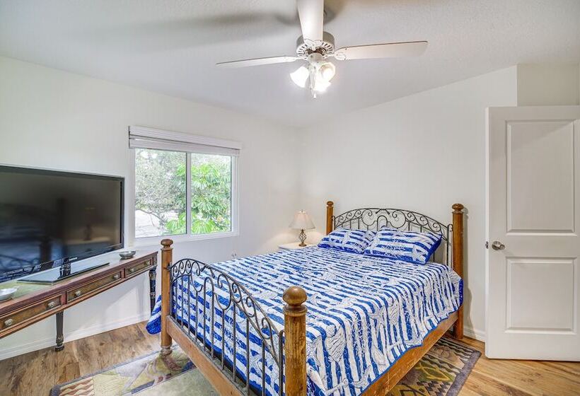 2 Story Cape Canaveral Home: Walk To Public Beach!