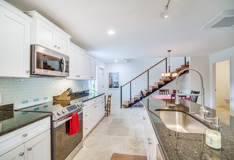 2 Story Cape Canaveral Home: Walk To Public Beach!