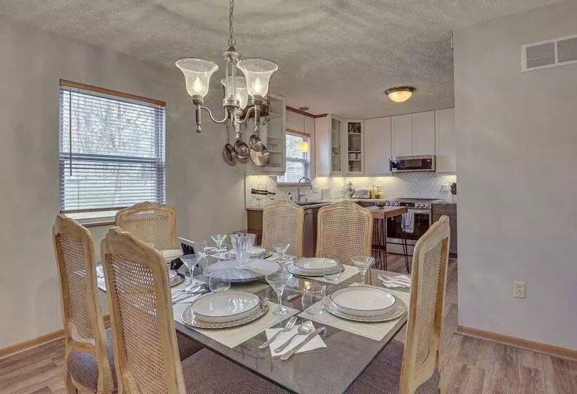 Akron Home W/ Deck: Walk To Towpath Trail!