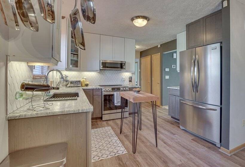 Akron Home W/ Deck: Walk To Towpath Trail!