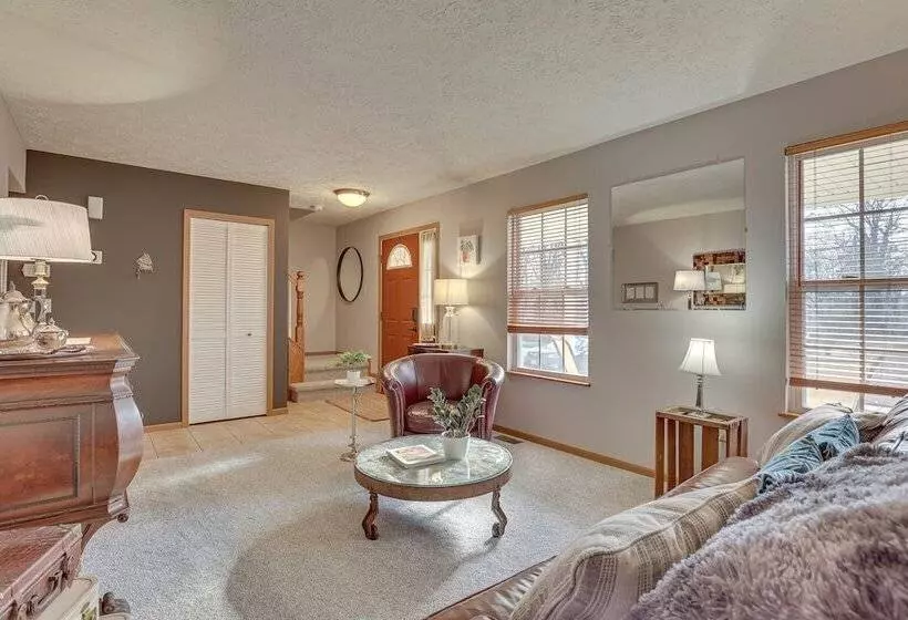 Akron Home W/ Deck: Walk To Towpath Trail!