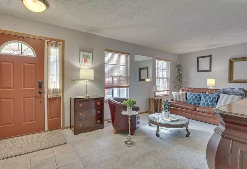 Akron Home W/ Deck: Walk To Towpath Trail!