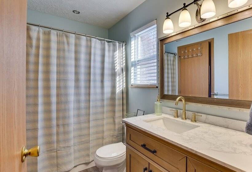 Akron Home W/ Deck: Walk To Towpath Trail!