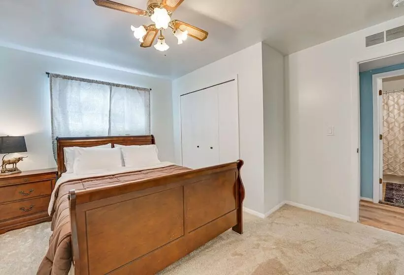 Family Friendly Getaway W/ Fire Pit In Ann Arbor