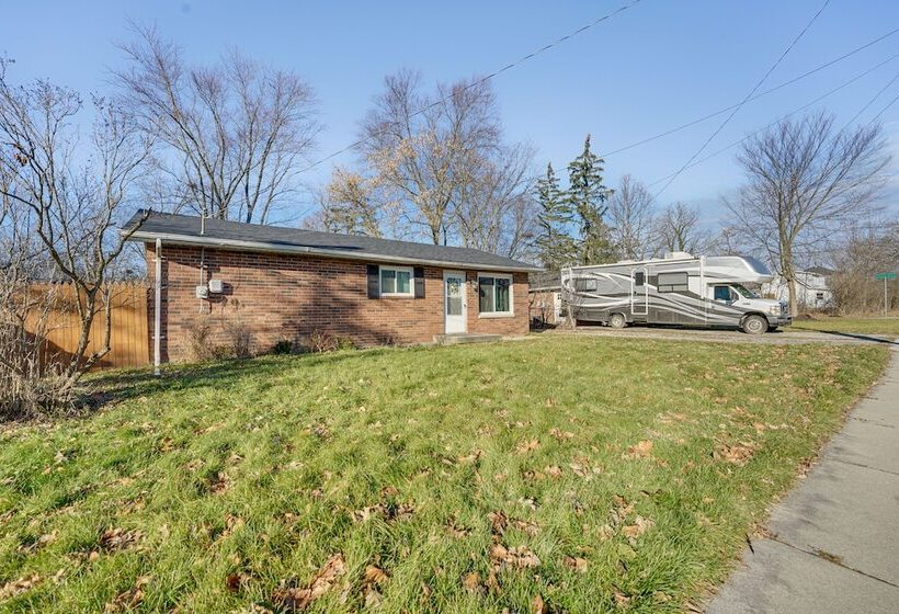 Family Friendly Getaway W/ Fire Pit In Ann Arbor