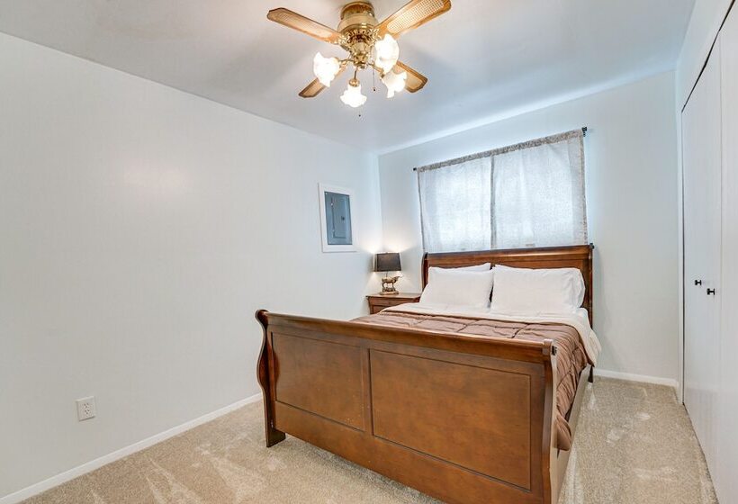 Family Friendly Getaway W/ Fire Pit In Ann Arbor