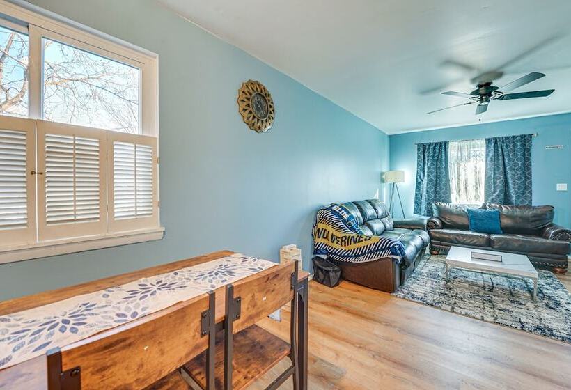 Family Friendly Getaway W/ Fire Pit In Ann Arbor