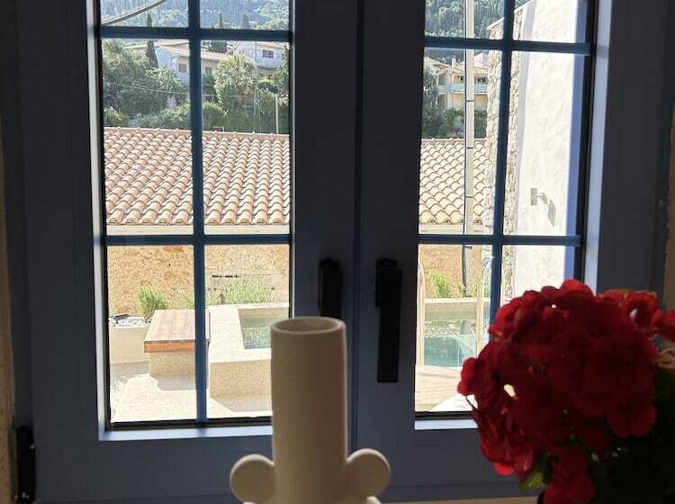 ベッドアンドブレックファースト Tellion Suites