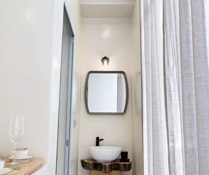 تختخواب و صبحانه Tellion Suites