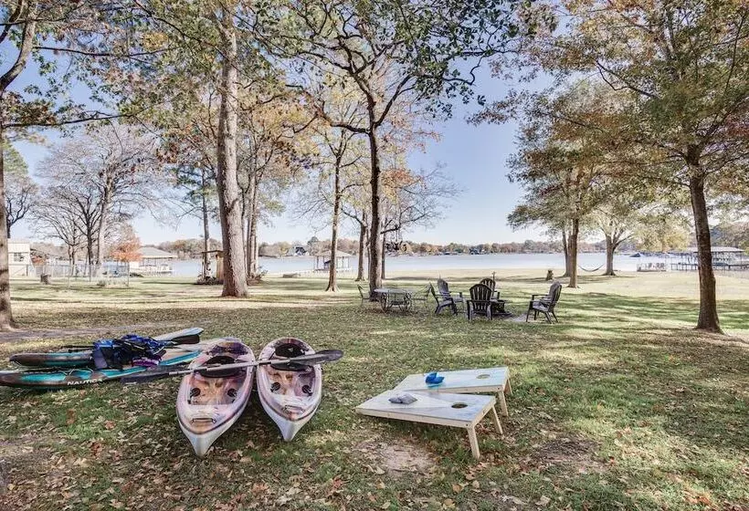 Private Dock: Charming Cedar Creek Retreat!