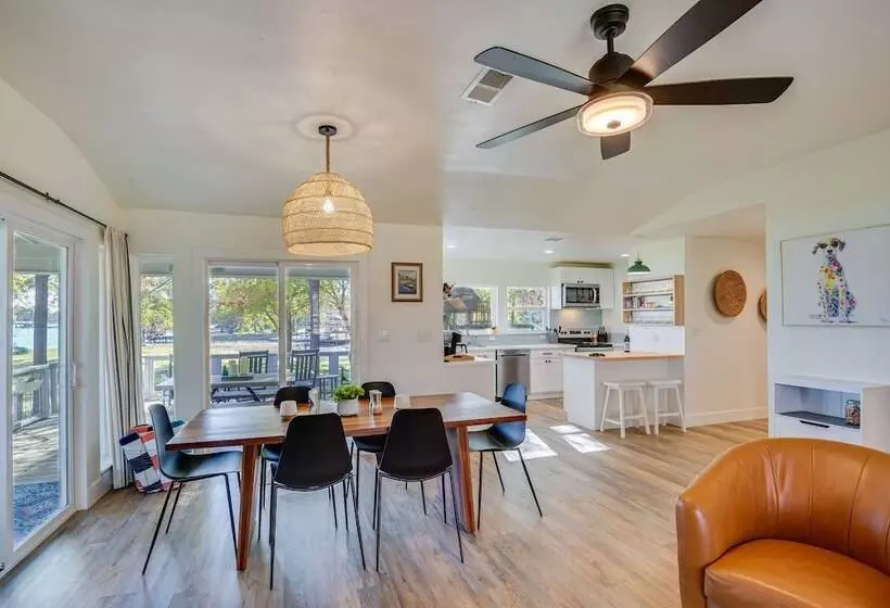Private Dock: Charming Cedar Creek Retreat!