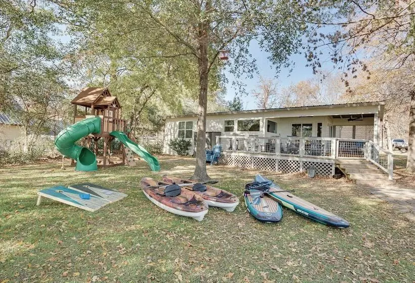 Private Dock: Charming Cedar Creek Retreat!