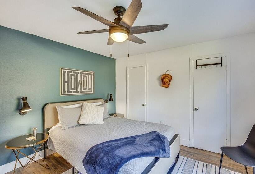 Private Dock: Charming Cedar Creek Retreat!