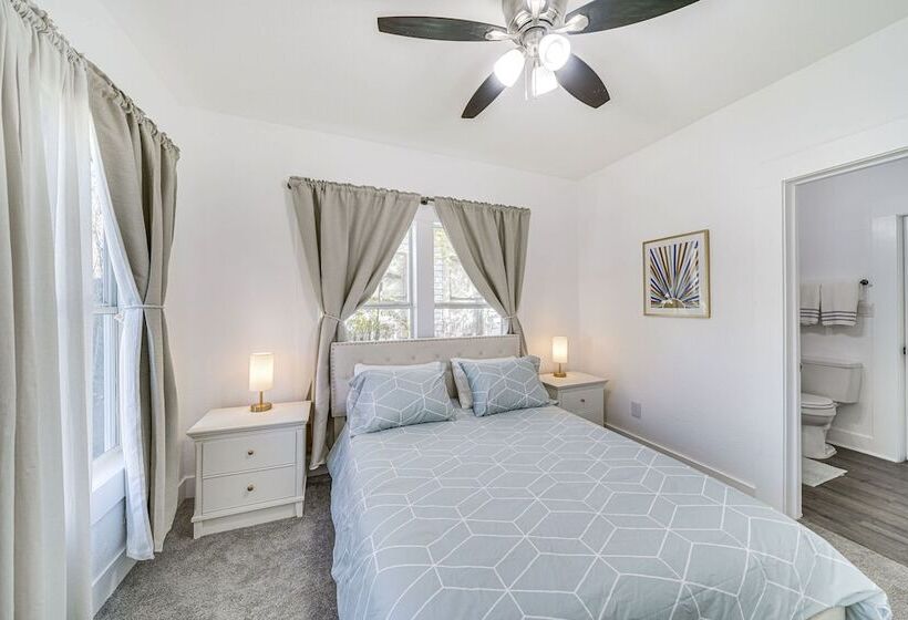 Charming San Antonio Home ~ 2 Mi To The Alamo!