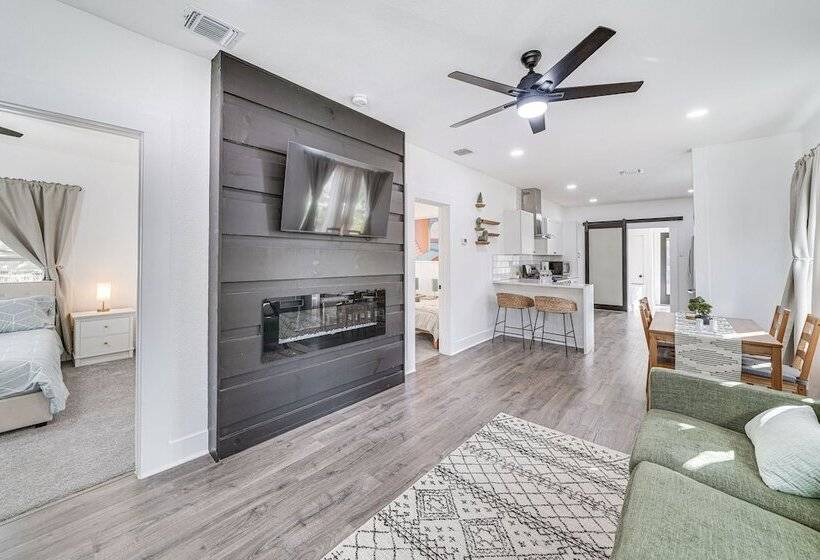 Charming San Antonio Home ~ 2 Mi To The Alamo!