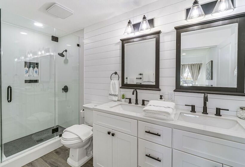 Charming San Antonio Home ~ 2 Mi To The Alamo!