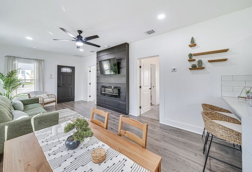 Charming San Antonio Home ~ 2 Mi To The Alamo!