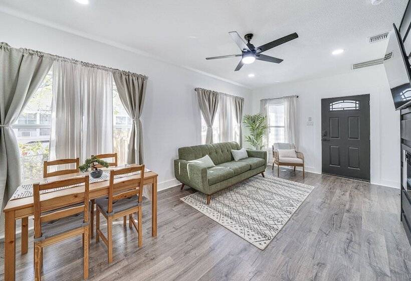 Charming San Antonio Home ~ 2 Mi To The Alamo!