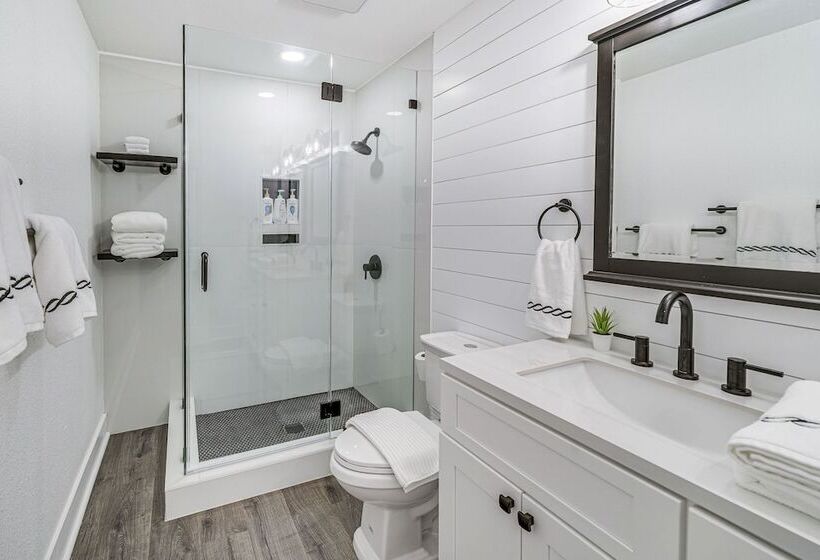 Charming San Antonio Home ~ 2 Mi To The Alamo!