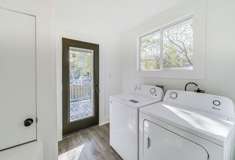 Charming San Antonio Home ~ 2 Mi To The Alamo!