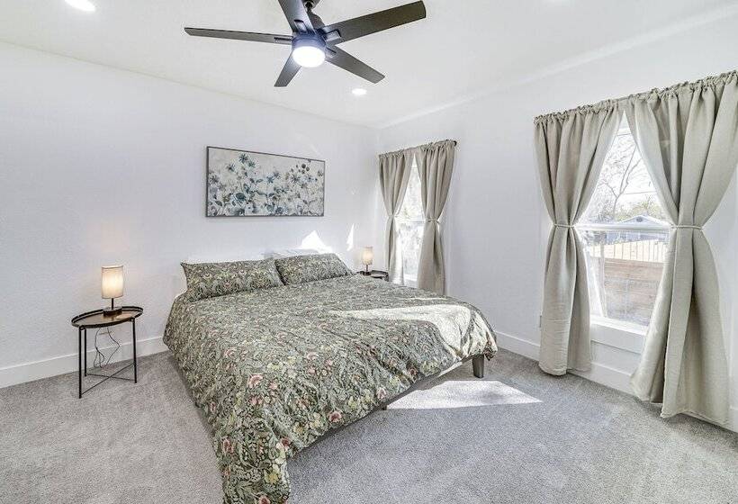 Charming San Antonio Home ~ 2 Mi To The Alamo!