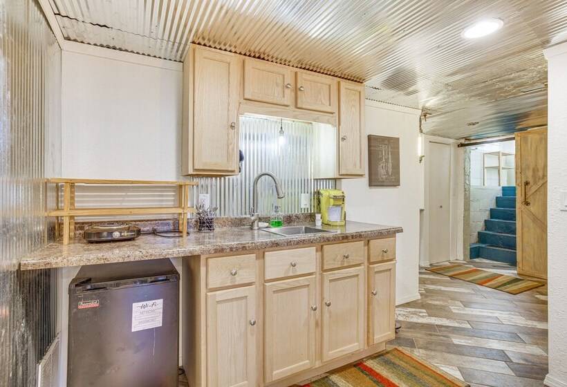 Chippewa Falls Vacation Rental: 6 Mi To Eau Claire