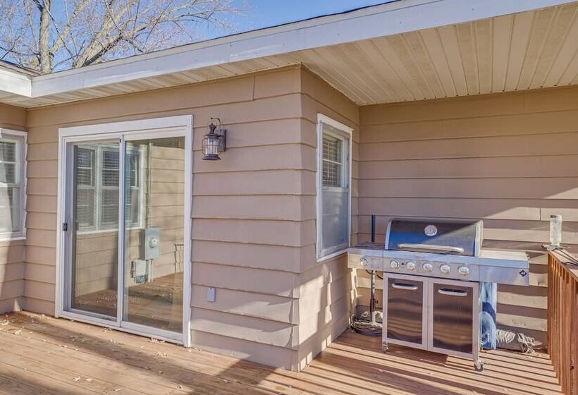 Chippewa Falls Vacation Rental: 6 Mi To Eau Claire