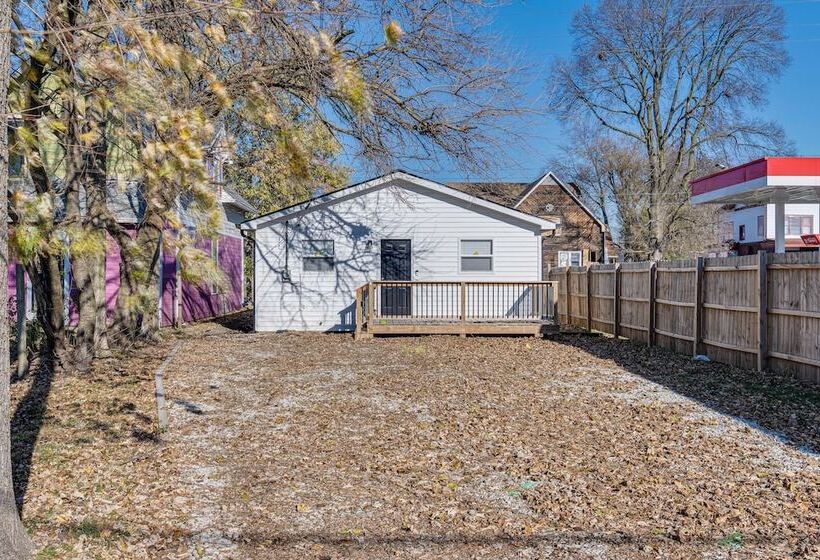 Downtown Indianapolis Home ~ 3 Mi To Canal Walk!