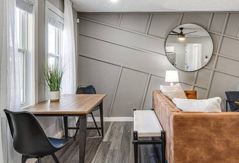 Downtown Indianapolis Home ~ 3 Mi To Canal Walk!