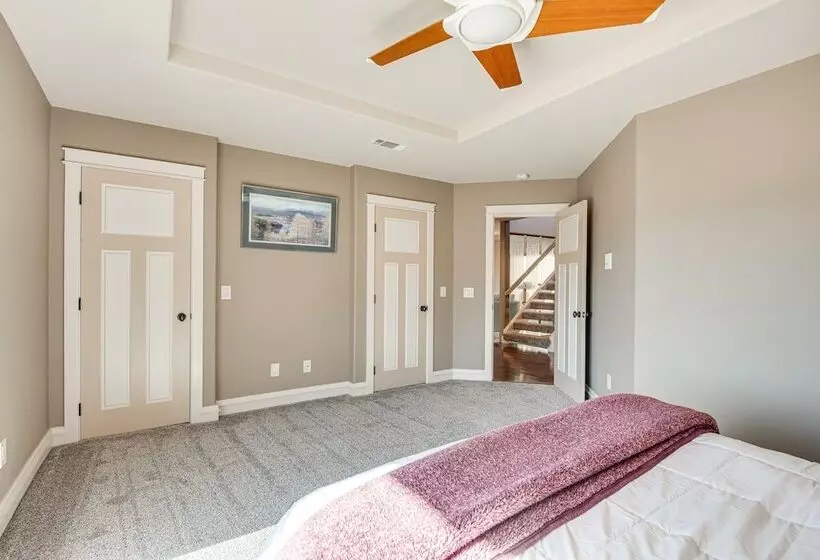 Expansive Mountain Gem: Game Room, 3 Mi To Acton