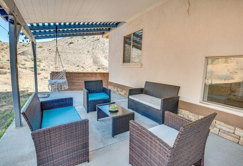 Expansive Mountain Gem: Game Room, 3 Mi To Acton