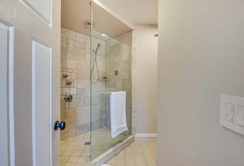 Expansive Mountain Gem: Game Room, 3 Mi To Acton