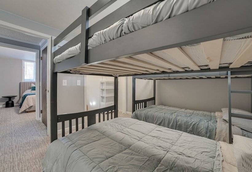 Family Friendly Boyne Falls Home: Golf, Ski & More