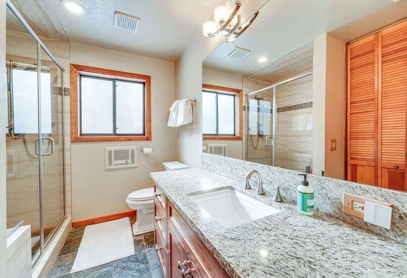 Family Friendly Truckee Cabin In Tahoe Donner!