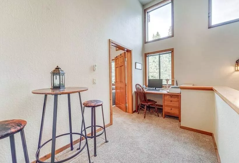 Family Friendly Truckee Cabin In Tahoe Donner!