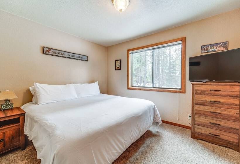 Family Friendly Truckee Cabin In Tahoe Donner!
