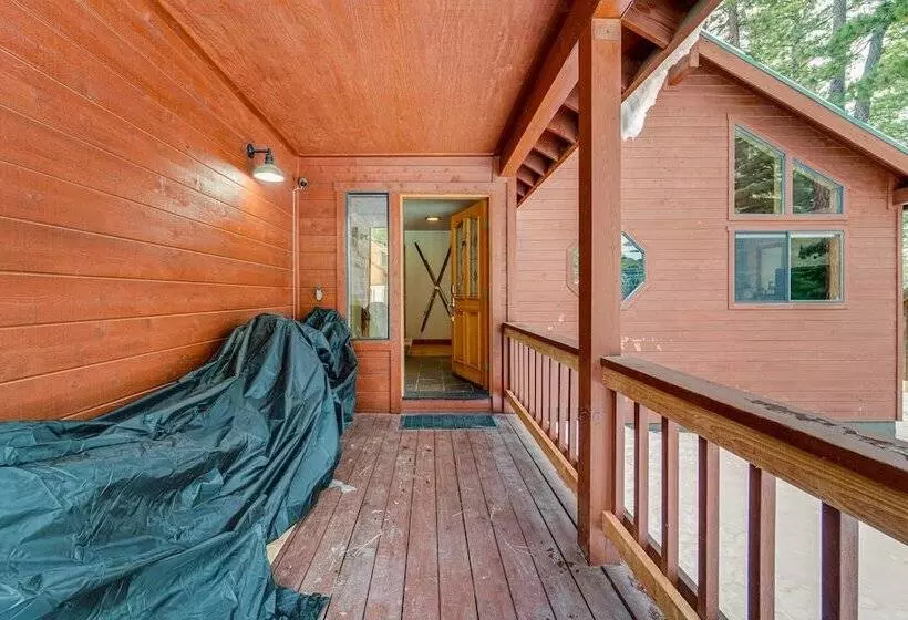 Family Friendly Truckee Cabin In Tahoe Donner!